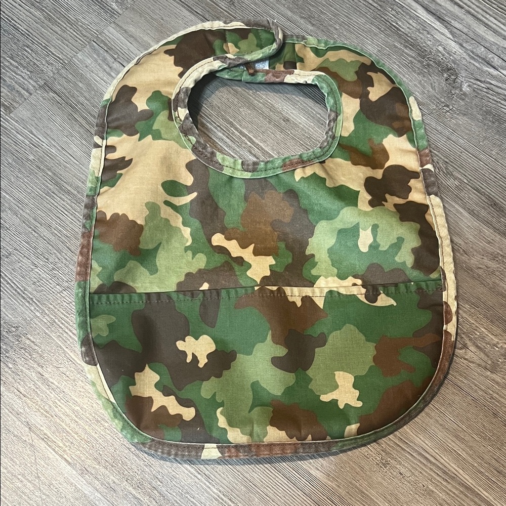 Mud Pie Green and Brown Camouflage Bib with socks